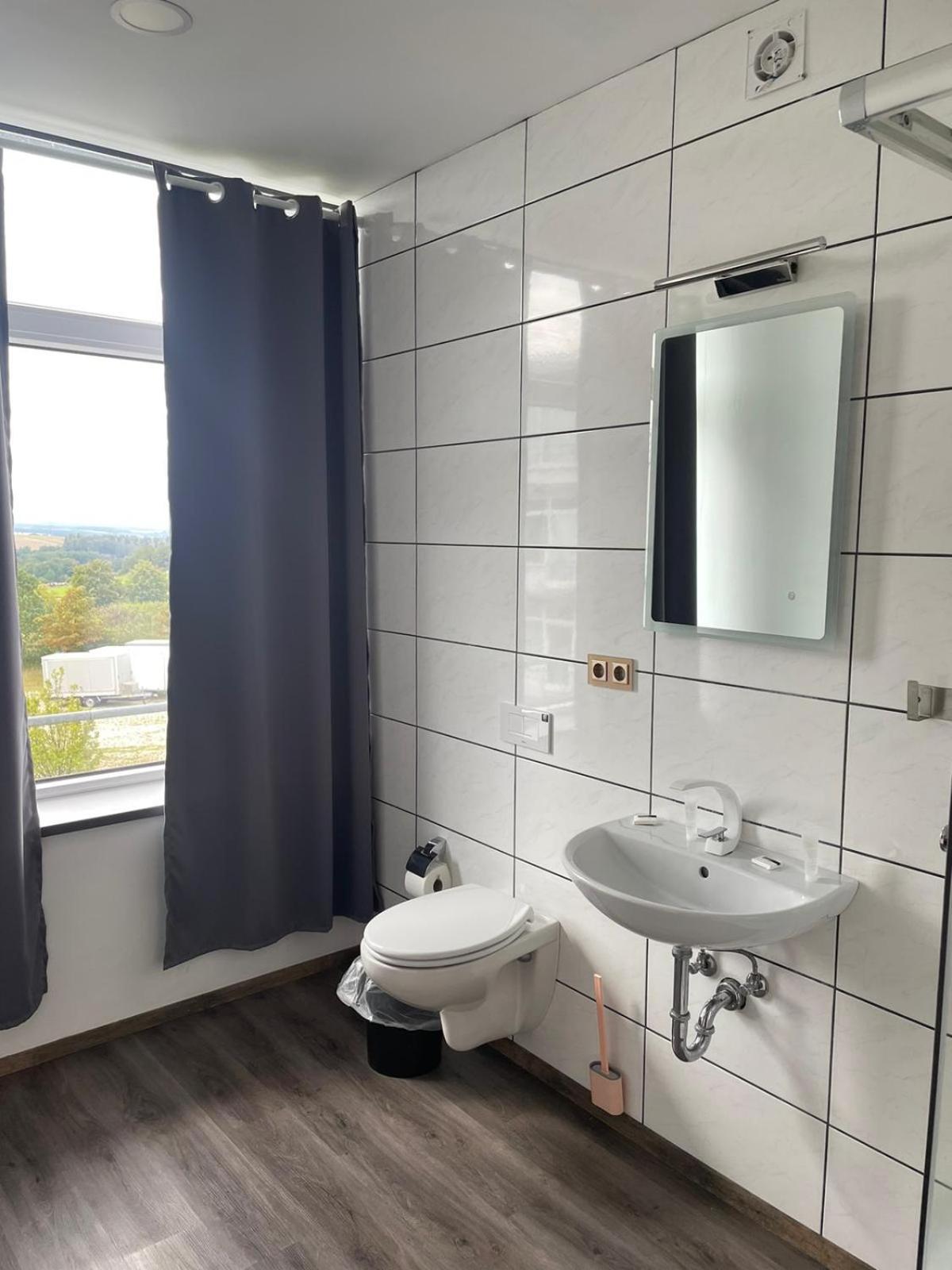 Eventhaus Aparthotel Panzweiler Ngoại thất bức ảnh