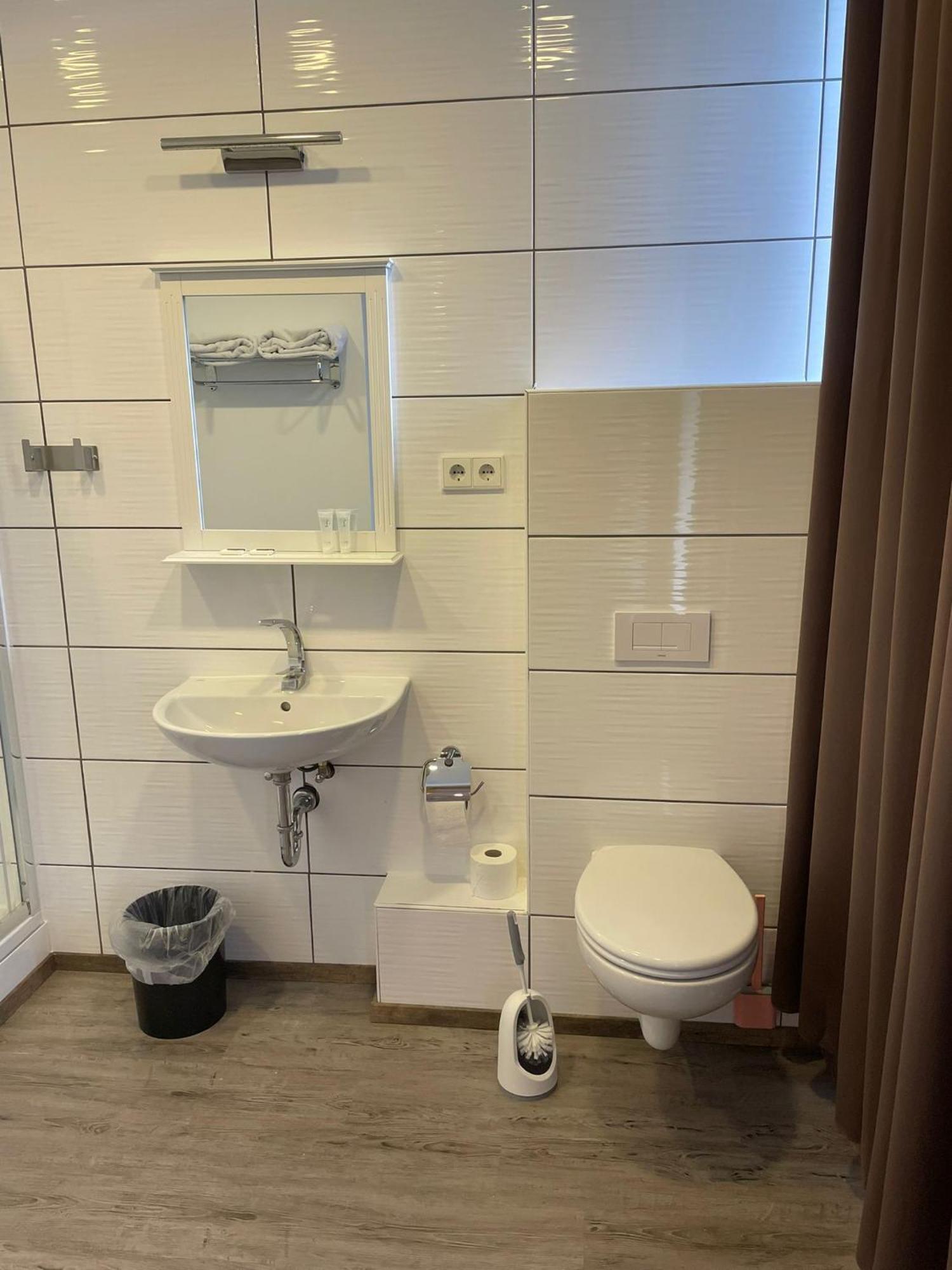 Eventhaus Aparthotel Panzweiler Ngoại thất bức ảnh