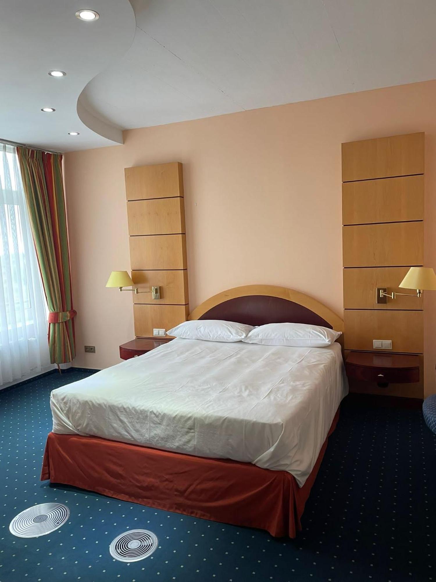 Eventhaus Aparthotel Panzweiler Ngoại thất bức ảnh