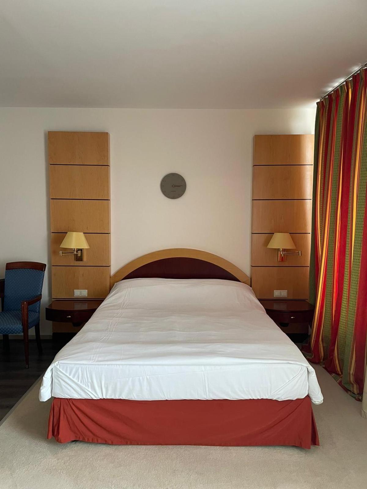 Eventhaus Aparthotel Panzweiler Ngoại thất bức ảnh